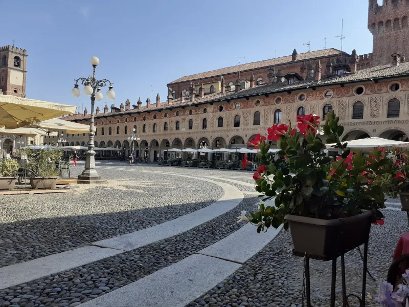 Vigevano e la sua Piazza Ducale