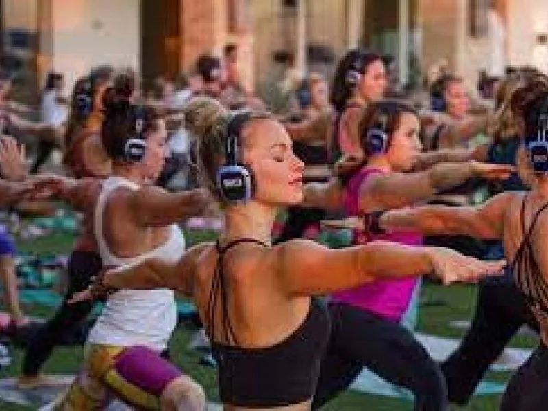SILENT YOGA